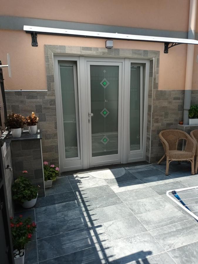 Casetta Nilu' Procida Exterior foto